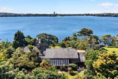 /international/nz/takapuna-north-shore-city-380066109723/