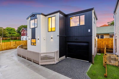 /international/nz/hillpark-manukau-city-380066178901/