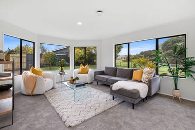 /international/nz/8-morestead-avenue-east-tamaki-manukau-city-380066178652/