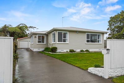 /international/nz/247-mangorei-road-merrilands-taranaki-380066111367/