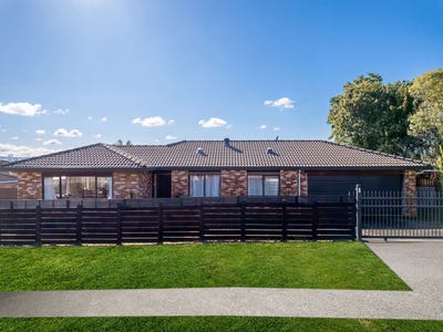 /international/nz/32-munroe-road-ranui-waitakere-city-380066176248/