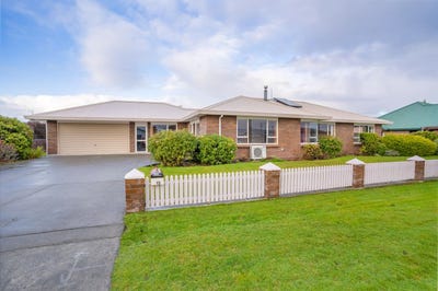 /international/nz/13-union-street-winton-southland-380066097566/