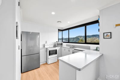 /international/nz/20-fenchurch-grove-stokes-valley-lower-hutt-city-380066172227/
