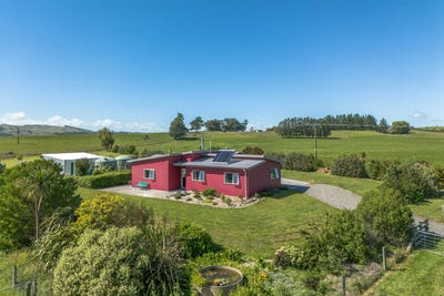 /international/nz/416-te-kura-road-otane-central-hawkes-bay-380066092142/