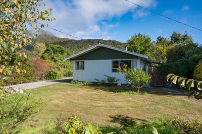 /international/nz/136-fairfax-street-murchison-tasman-380066175977/