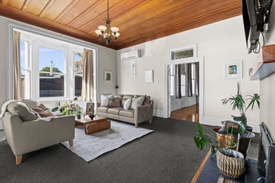 /international/nz/sheehan-street-bay-view-napier-city-380066121704/