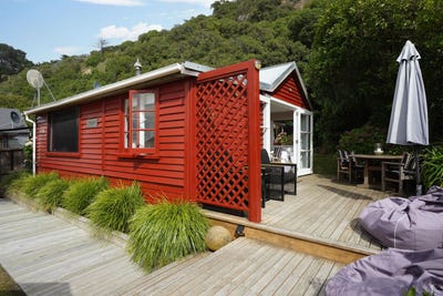 /international/nz/28-moody-street-gore-bay-hurunui-380066108035/