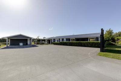/international/nz/waitara-new-plymouth-380066098368/