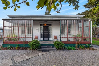 /international/nz/137-cockburn-street-masterton-wairarapa-380066170028/