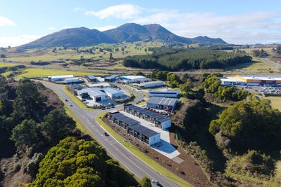 /international/nz/15-keehan-drive-hilltop-taupo-380066178602/