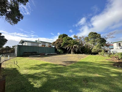 /international/nz/18-high-street-east-waitara-new-plymouth-380066093597/