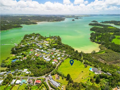 /international/nz/1-deeming-road-russell-far-north-380066119118/