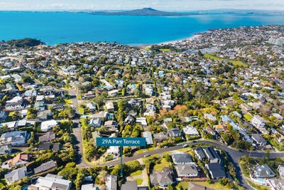 /international/nz/castor-bay-north-shore-city-380066178217/