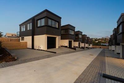 /international/nz/whangaparaoa-rodney-380066180940/
