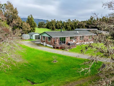 /international/nz/390-robertson-road-harihari-westland-380066094565/
