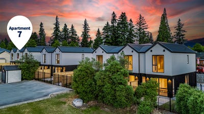 /international/nz/hanmer-springs-hurunui-380066106304/