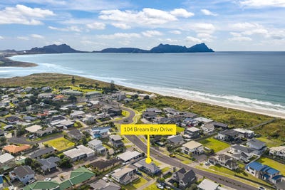 /international/nz/104-bream-bay-drive-ruakaka-whangarei-380066168559/