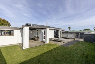 /international/nz/gardenia-avenue-bell-block-new-plymouth-380066091624/