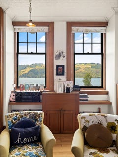 /international/nz/247-ravensbourne-road-ravensbourne-dunedin-city-380066100374/