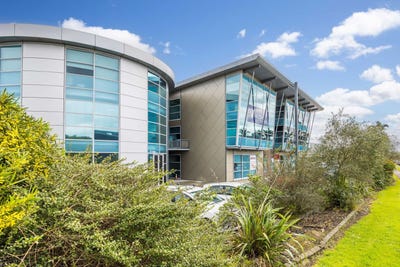 /international/nz/flat-bush-manukau-city-380066148746/