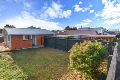 /international/nz/caversham-dunedin-city-380066124900/