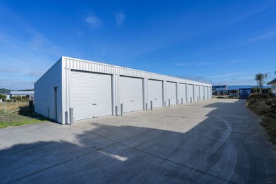 /international/nz/54-palmerston-street-riverton-southland-380066095781/