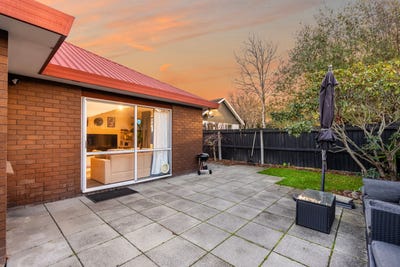 /international/nz/1-10-argo-place-casebrook-christchurch-city-380066176217/