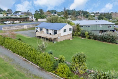 /international/nz/19-marsden-point-road-ruakaka-whangarei-380066114954/