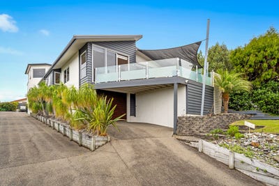 /international/nz/33-totara-road-stanmore-bay-rodney-380066178465/
