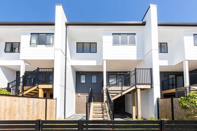 /international/nz/15-mataitai-road-hobsonville-waitakere-city-380066082213/