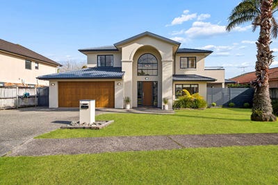 /international/nz/11-piriti-drive-te-atatu-peninsula-waitakere-city-380066175310/
