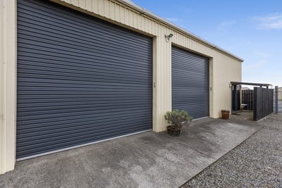 /international/nz/stratford-taranaki-380066150119/