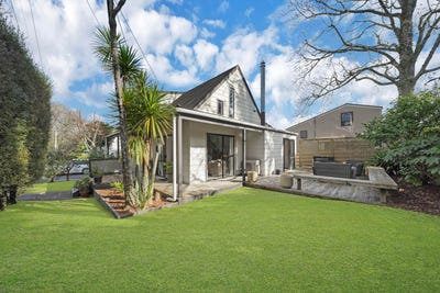 /international/nz/beach-haven-north-shore-city-380066179569/