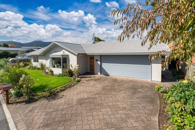 /international/nz/45-kiddle-drive-hilltop-taupo-380066112282/