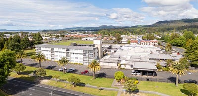 /international/nz/2-ward-avenue-15-maida-vale-street-9-gibson-street-glenholme-rotorua-380066148475/