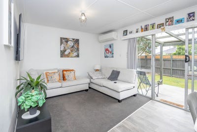 /international/nz/enderley-hamilton-city-380066112288/