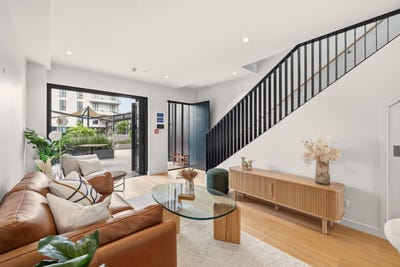 /international/nz/38-elizabeth-street-tauranga-central-tauranga-380066104251/