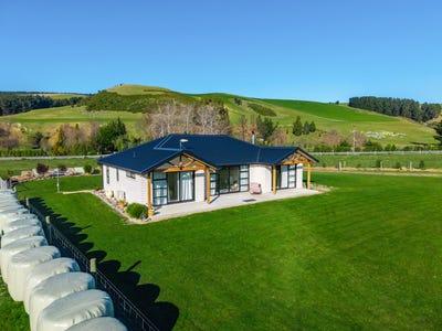 /international/nz/1210-pleasant-point-cave-highway-pleasant-point-timaru-380066174651/