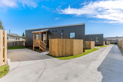 /international/nz/otaki-kapiti-coast-380066167920/