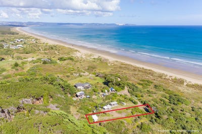 /international/nz/ninety-mile-beach-awanui-far-north-380066113326/