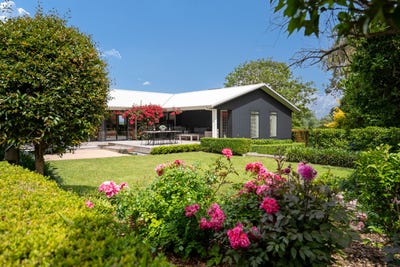 /international/nz/229-norwegian-road-cambridge-waipa-380066177301/