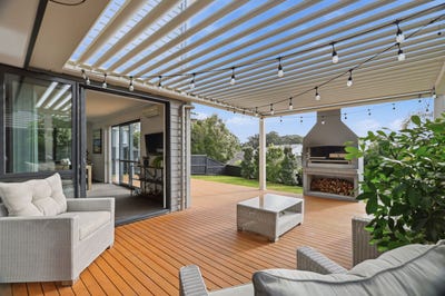 /international/nz/14-kettlewell-drive-millwater-rodney-380066176303/