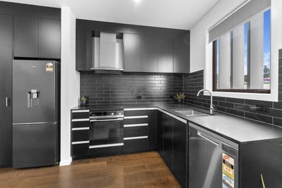 /international/nz/17-kamahi-place-paraparaumu-kapiti-coast-380066120175/