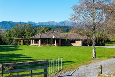 /international/nz/14-pukematawai-lane-levin-horowhenua-380066180157/