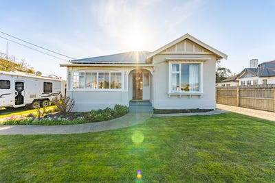 /international/nz/oamaru-waitaki-380066179229/