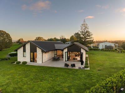 /international/nz/89-burbush-road-burbush-waikato-380066076088/