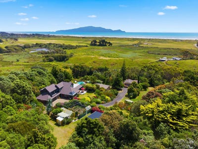 /international/nz/229-te-hapua-road-te-horo-kapiti-coast-380066110949/