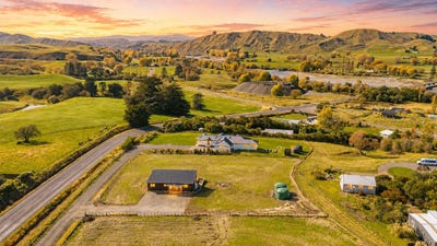 /international/nz/otane-central-hawkes-bay-380066092147/