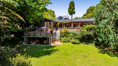 /international/nz/stratford-taranaki-380066123924/