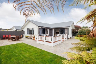 /international/nz/11-majestic-way-kelvin-grove-palmerston-north-city-380066093856/